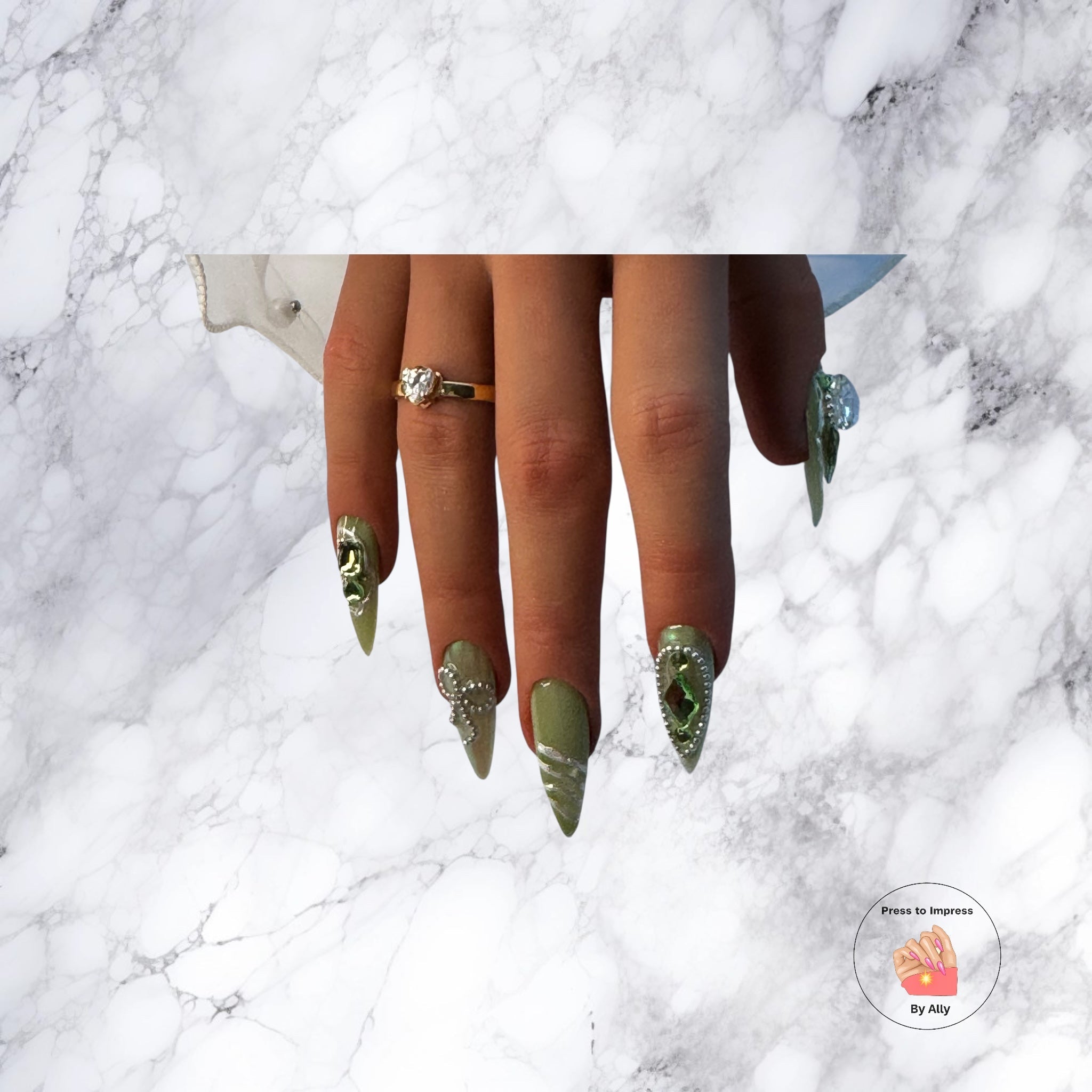 Emerald Enchanté Press to Impress