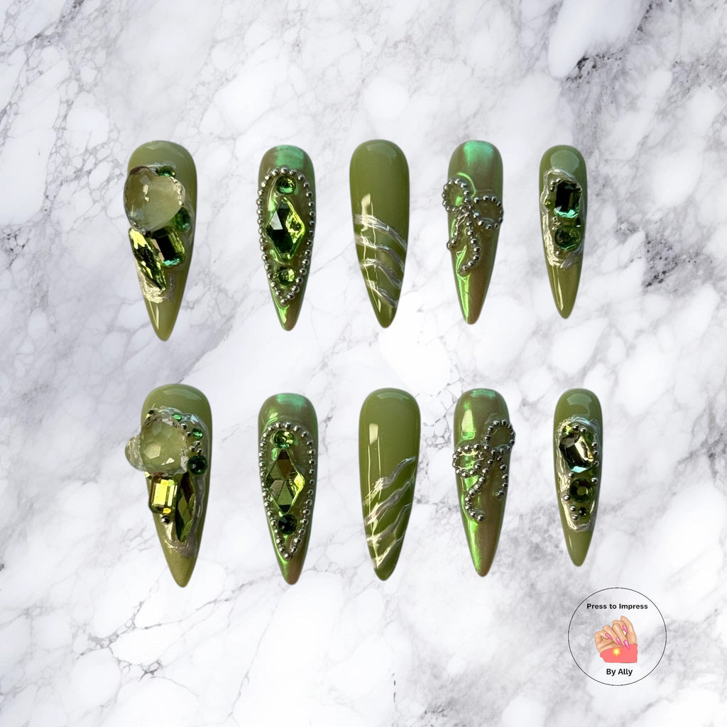 Emerald Enchanté Press to Impress